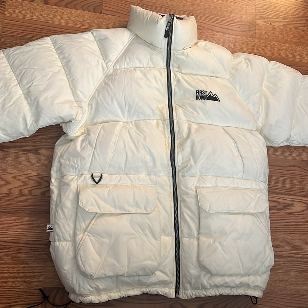 First Down white/black Reversible Dream It Be It Duck Down Puffer Jacket Size XL